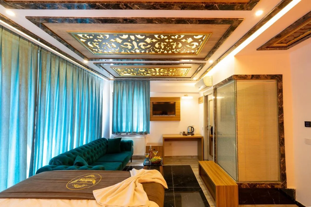 Holiday Business Suit Otel Istambul Hotel