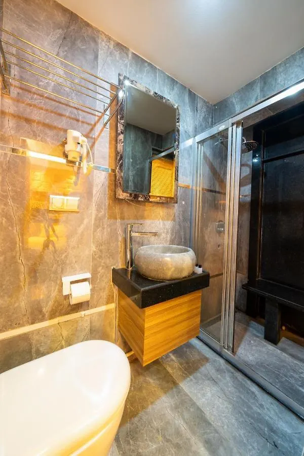 Ξενοδοχείο Holiday Business Suit Otel Κωνσταντινούπολη